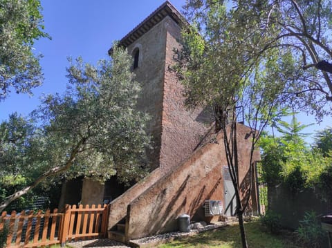 Property building, Garden