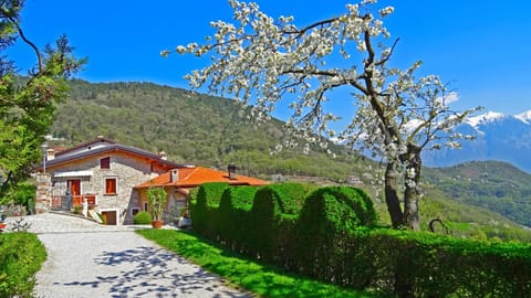 Facade/entrance, Garden, Garden view, Mountain view