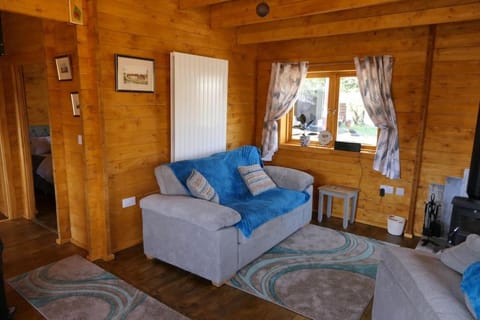 Bishy Barnabees country lodge with hot tub House in Swaffham
