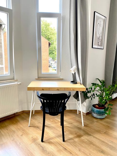 2 Rooms, free Parking, 25 min to Düsseldorf, 150 Mbps WLAN Apartment in Krefeld