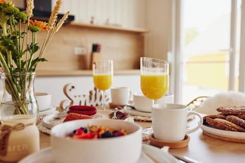 Dining area, Breakfast