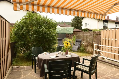 Garden, Dining area, Garden view