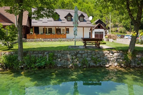 Apartment Mira Condo in Plitvice Lakes Park
