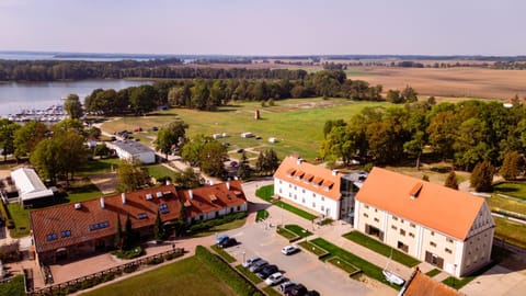 Bird's eye view, Lake view