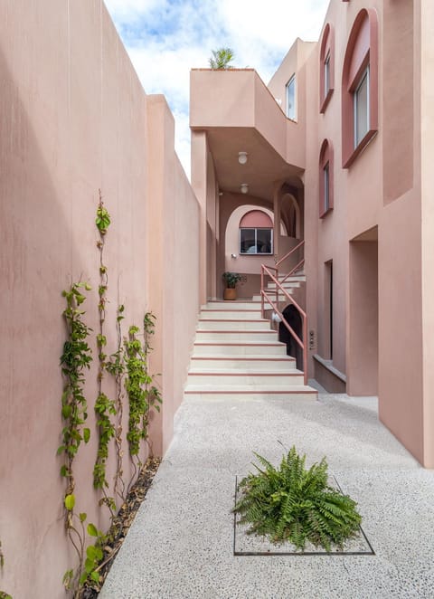 Casa Rosa by Domi Housing Condo in Santiago de Queretaro