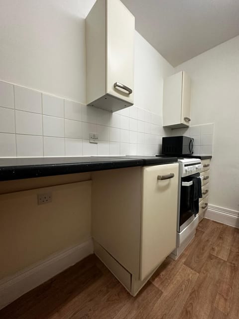 Kitchen or kitchenette, minibar, pet friendly, stove