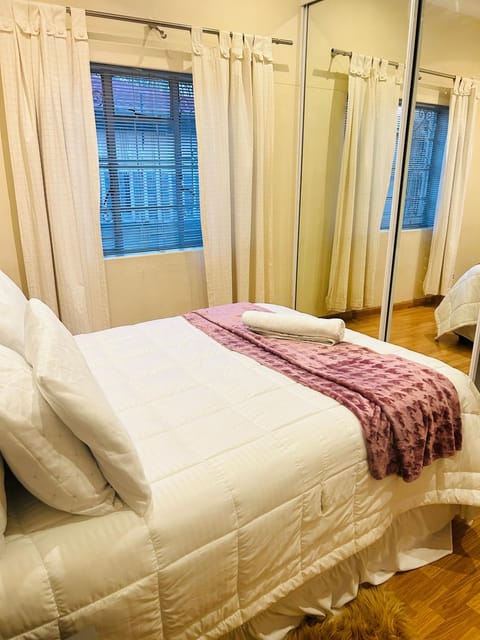 Ruping Guest house Bed and Breakfast in Roodepoort