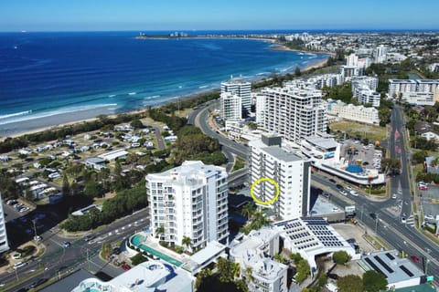 Property building, Neighbourhood, Natural landscape, Bird's eye view, Beach, Sea view, Location