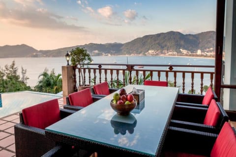 Seating area, Dining area, Mountain view, Sea view