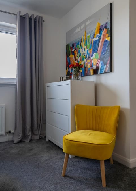 Parkhill Luxury Serviced Apartments - Hilton Campus Condo in Aberdeen
