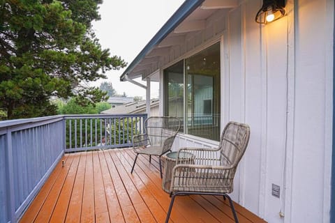 Zen & Spacious Mercer Island Home & Guest Suite House in Mercer Island