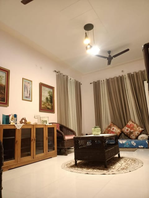 Spacious 2 Room Set on 2nd Floor Apartment in Chandigarh