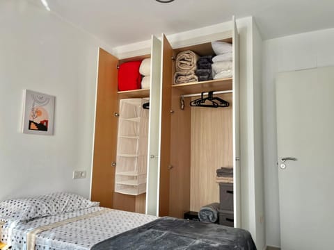 Bed, Bedroom, wardrobe