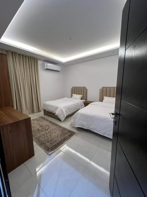 2 Bedroom Apartment Copropriété in Medina