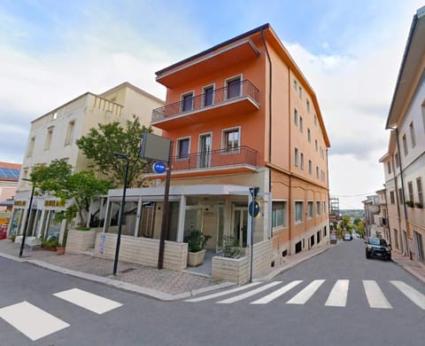 Property building, Day, Neighbourhood, Street view, Location