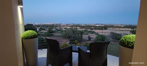 View (from property/room), Balcony/Terrace