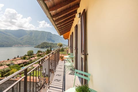 Property building, Balcony/Terrace, Other, Lake view, Mountain view