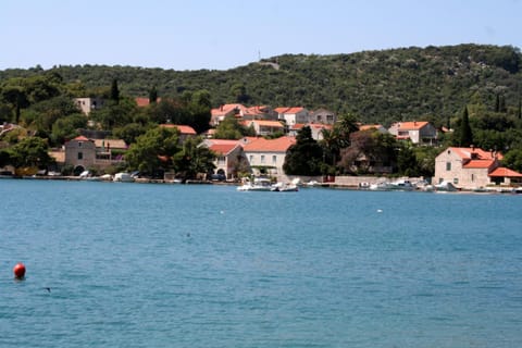 Guest House Katica Bed and Breakfast in Dubrovnik-Neretva County