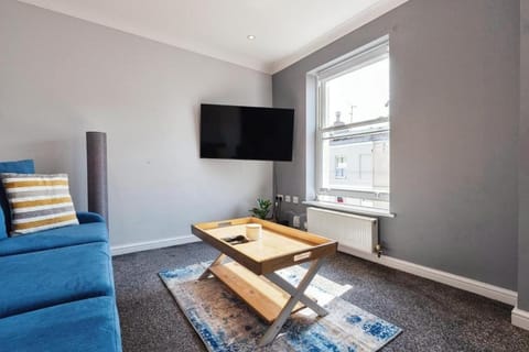 Stunning Refurbished Apartment in Central Cheltenham inc. Parking Apartment in Cheltenham