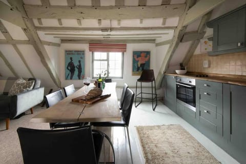 Characterful apartment in the heart of Petworth House in Petworth