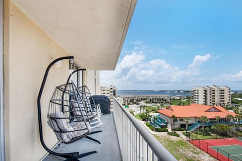 Emerald Dolphin unit 610 House in Pensacola Beach