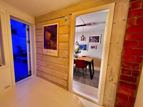 The Green Door H2 Apartment in Stavanger