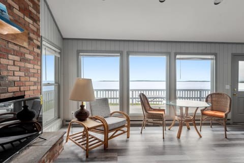 Watersedge Retreat Casa in Southold