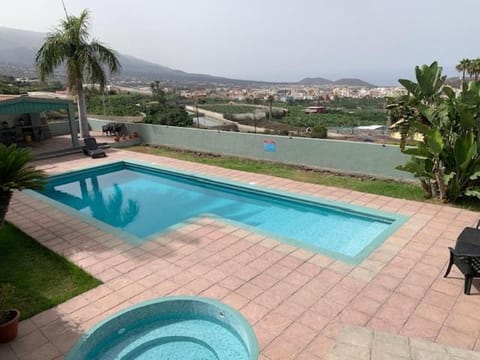 Natural landscape, Mountain view, Pool view, Swimming pool