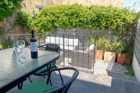 Elegant Family Townhouse-Conservation Area-Garden House in Ramsgate