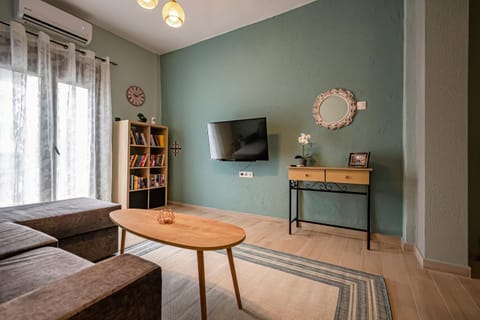 One Salonica Deluxe Apartment 2 Condo in Thessaloniki
