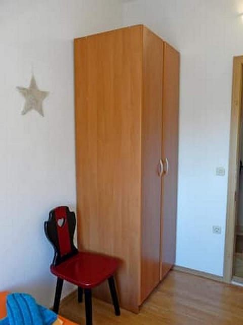 Bedroom, wardrobe