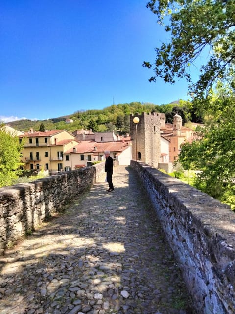 Tuscany, Pontremoli, Italy Swallows Court Lovely home sleeps 2 to 4 people Apartment in Province of Massa and Carrara