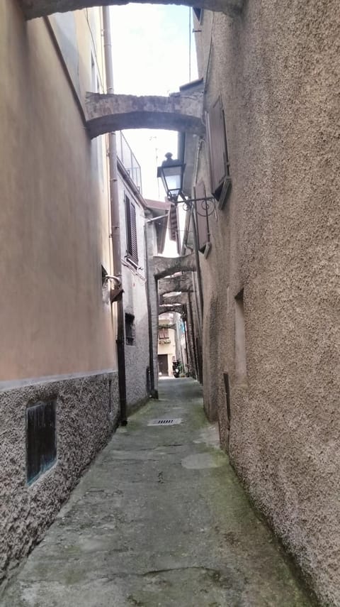 Tuscany, Pontremoli, Italy Swallows Court Lovely home sleeps 2 to 4 people Apartment in Province of Massa and Carrara