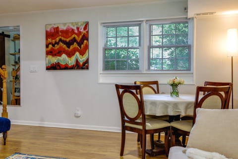 Convenient Atlanta Vacation Rental Near Hospitals! Casa in Tucker