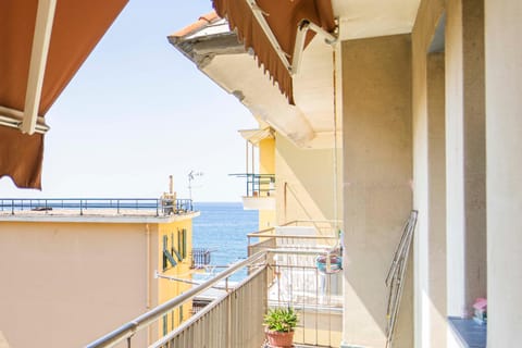 View (from property/room), Balcony/Terrace, Sea view