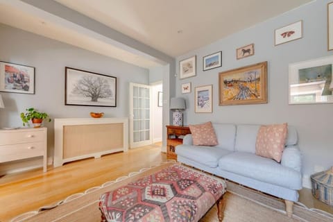 Beautiful Family-Friendly 3BD House - North Sheen House in Richmond