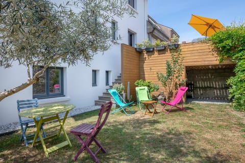 Patio, Garden, Garden view