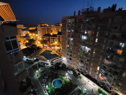 Night, Neighbourhood