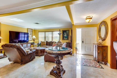 Florida Vacation Rental 6 Mi to Palm Beach House in West Palm Beach