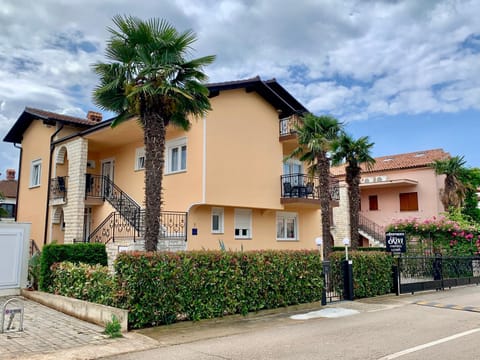Property building, Day