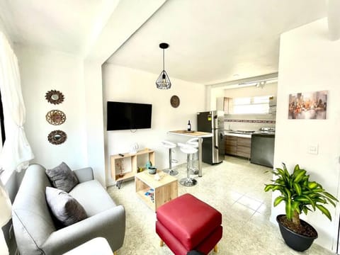 Spacious and comfortable apartment next to metro Copropriété in Bello