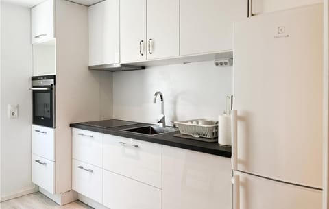 1 Bedroom Stunning Apartment In Oxie Condo in Malmo