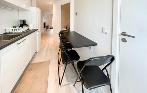 1 Bedroom Stunning Apartment In Oxie Condo in Malmo