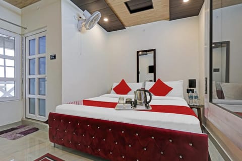 OYO White House Hotel Hotel in Uttarakhand