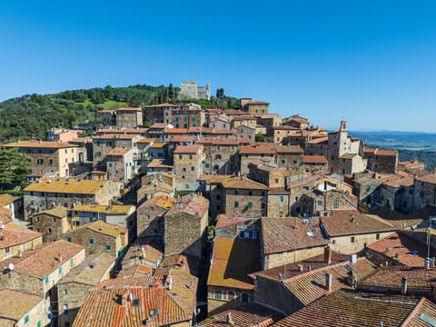 Casa de Alan House in Campiglia Marittima