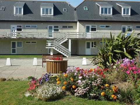 Property building, Garden view