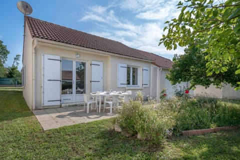 Patio, Garden, Garden view