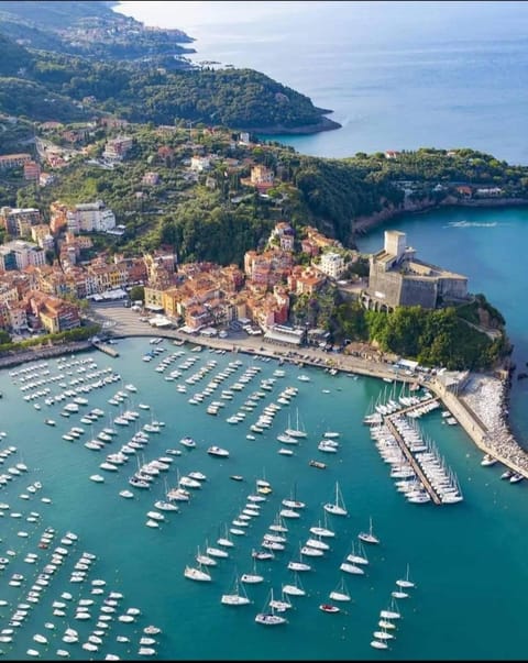 Dal Conte Apartment in La Spezia