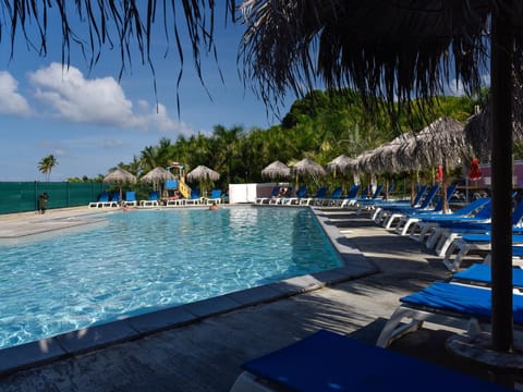 Pool view, Sea view, Swimming pool, sunbed