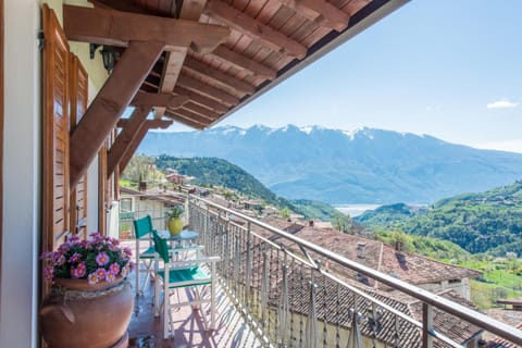 Property building, Balcony/Terrace